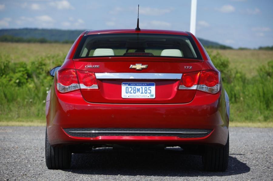  Chevrolet Cruze 2011 года  (фото 6 из 61)